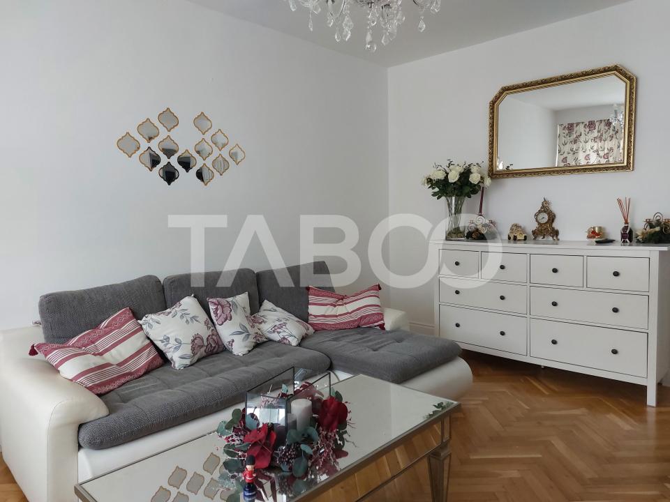 Apartament de inchiriat 3 camere 2 bai aproape de parc Valea Aurie
