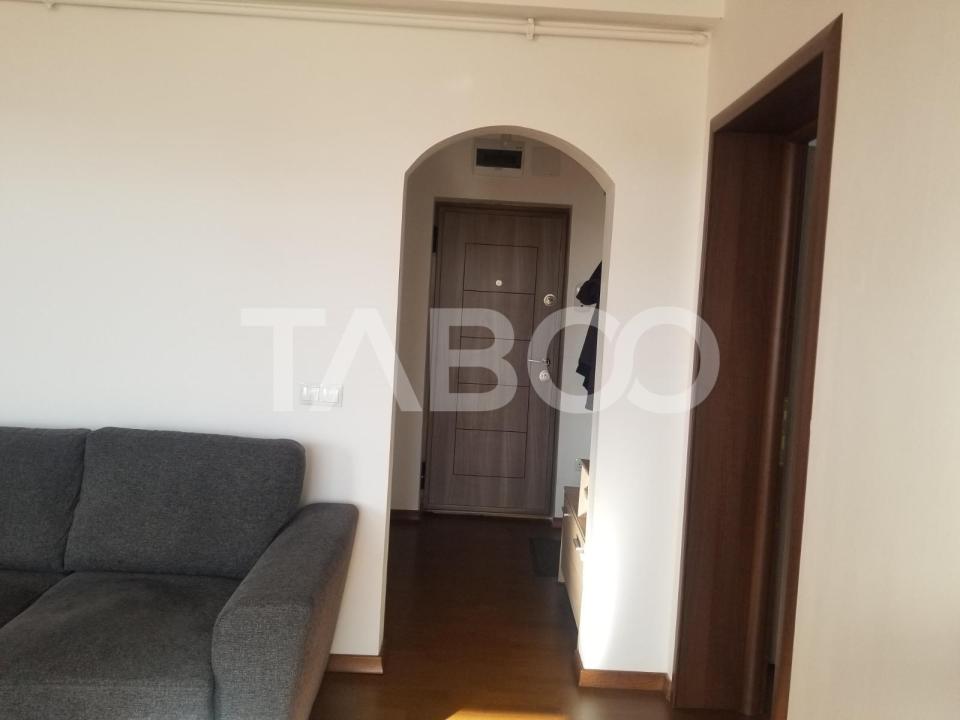 Apartament de inchiriat 3 camere 2 balcoane 60 mpu Selimbar Sibiu