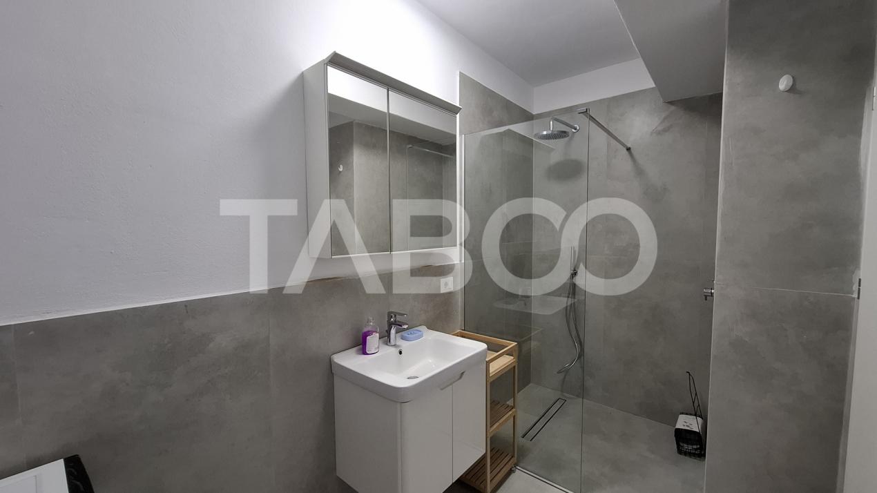 Apartament de inchiriat 3 camere 2 balcoane bloc cu lift Sibiu