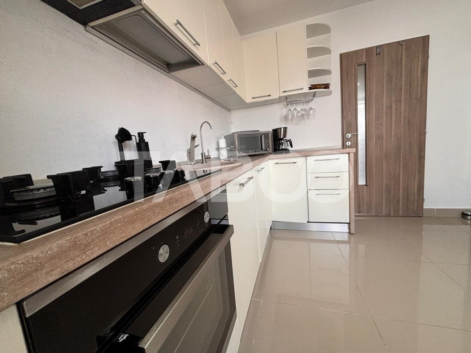 Apartament de închiriat 3 camere 2 balcoane lift Doamna Stanca 
