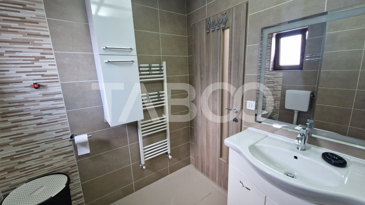 Apartament de închiriat 3 camere 2 balcoane lift Doamna Stanca 