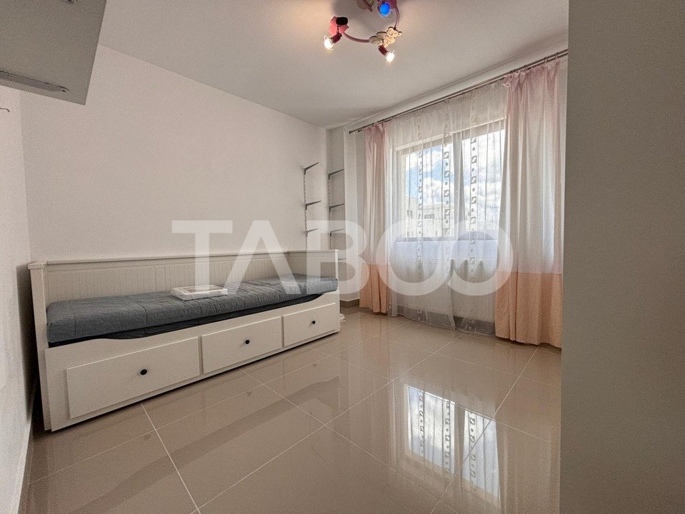 Apartament de închiriat 3 camere 2 balcoane lift Doamna Stanca 