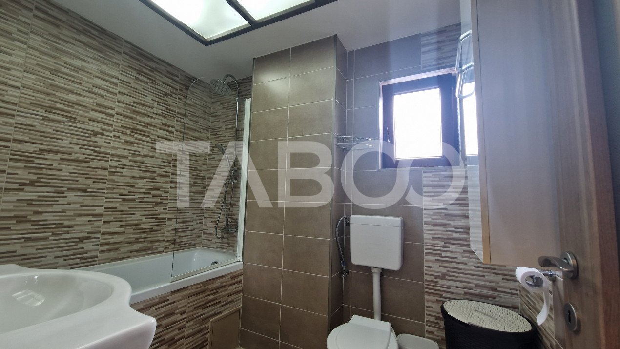 Apartament de închiriat 3 camere 2 balcoane lift Doamna Stanca 