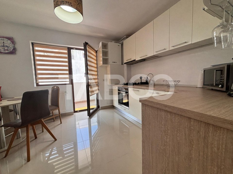 Apartament de închiriat 3 camere 2 balcoane lift Doamna Stanca 