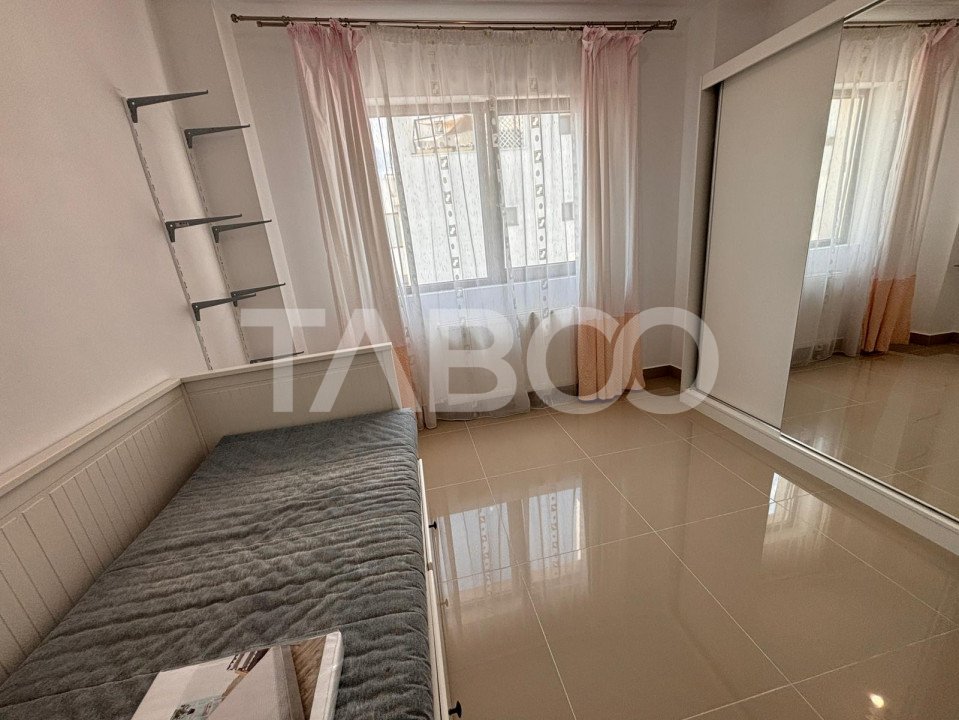Apartament de închiriat 3 camere 2 balcoane lift Doamna Stanca 