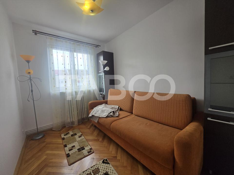 Apartament de inchiriat 3 camere 60mp balcon zona Mihai Viteazul Sibiu