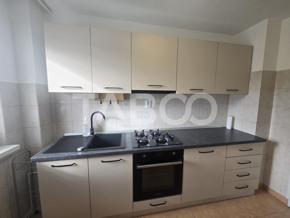 Apartament de inchiriat 3 camere 60mp balcon zona Mihai Viteazul Sibiu