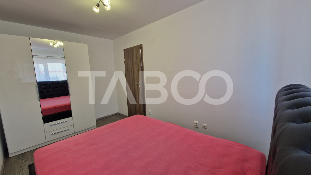 Apartament de închiriat 3 camere balcon parcare Magnolia Sibiu