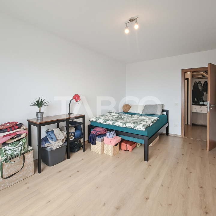 Apartament de inchiriat 3 camere City Residence etaj 3 cu lift