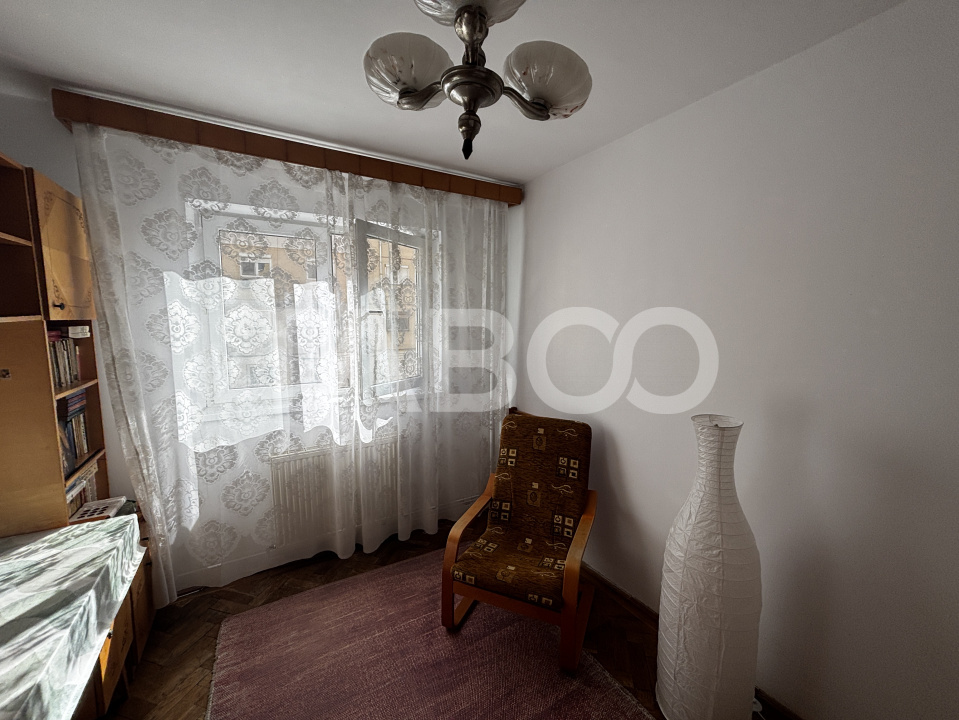 Apartament de inchiriat 3 camere complet mobilat utilat Strand
