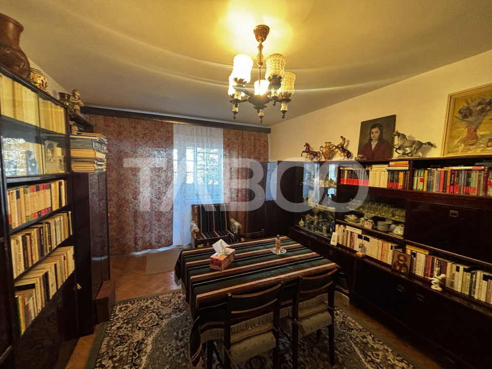 Apartament de inchiriat 3 camere complet mobilat utilat Strand