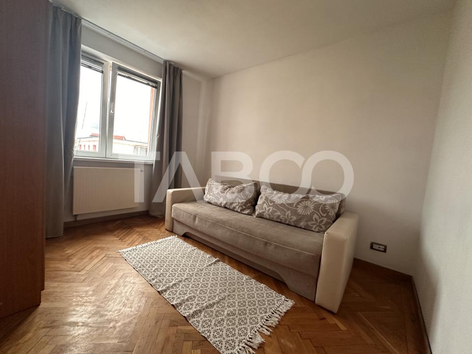 Apartament de inchiriat 3 camere decomandat utilat Mihai Viteazul