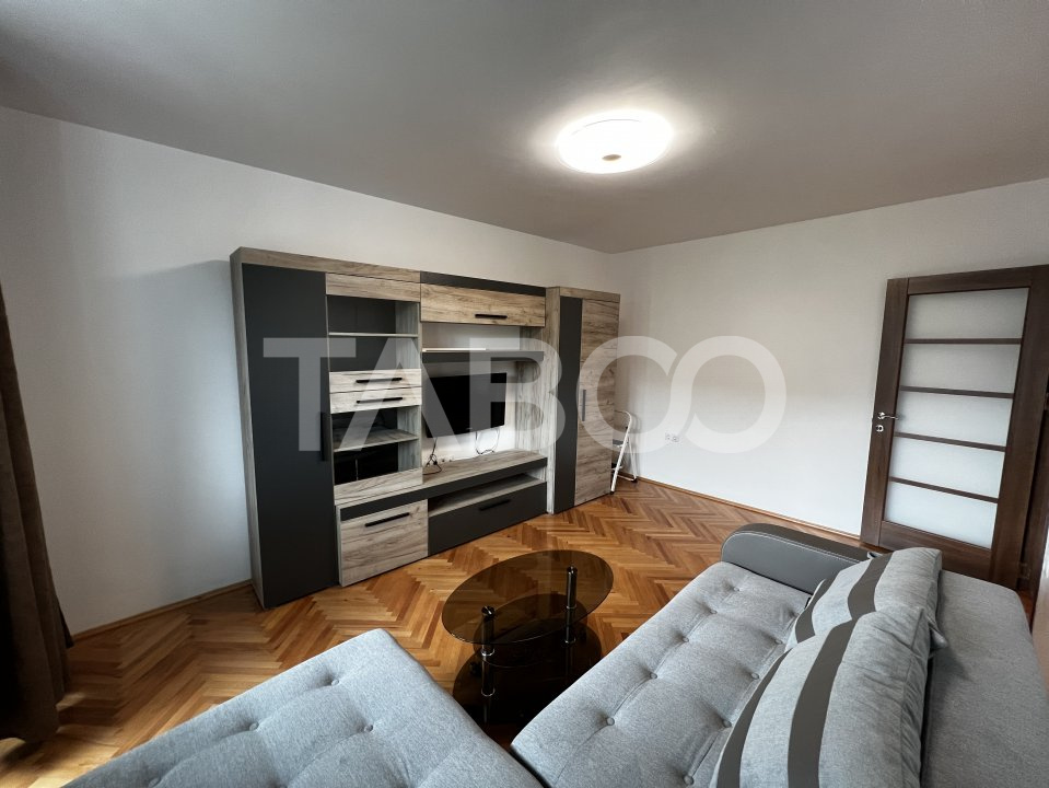 Apartament de inchiriat 3 camere decomandate 62 mp Sibiu Central