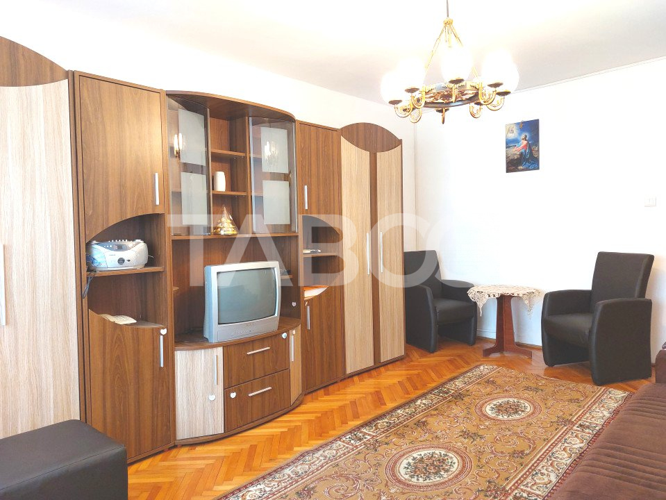 Apartament de inchiriat 3 camere decomandate parter zona Strand Sibiu in Sibiu - Barsei
