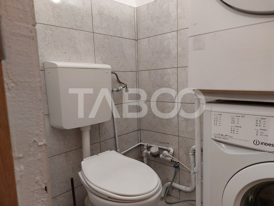 Apartament de inchiriat 3 camere decomandate parter zona Strand Sibiu