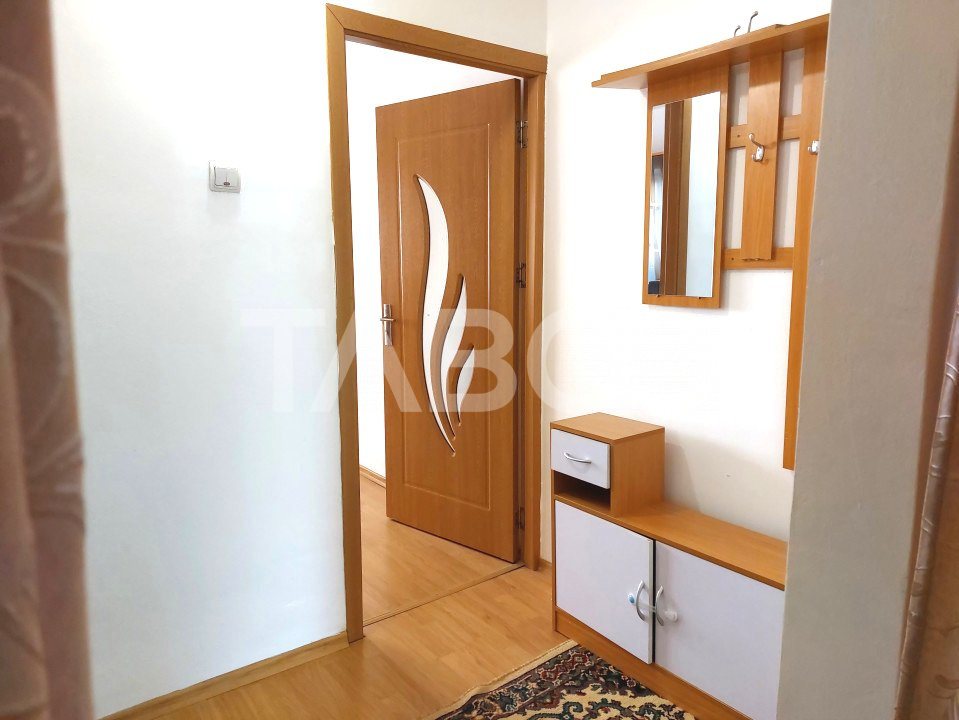 Apartament de inchiriat 3 camere decomandate parter zona Strand Sibiu