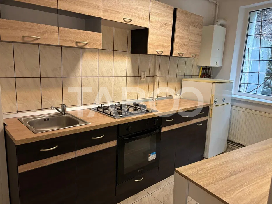 Apartament de inchiriat 3 camere la vila 2 bai zona linistita