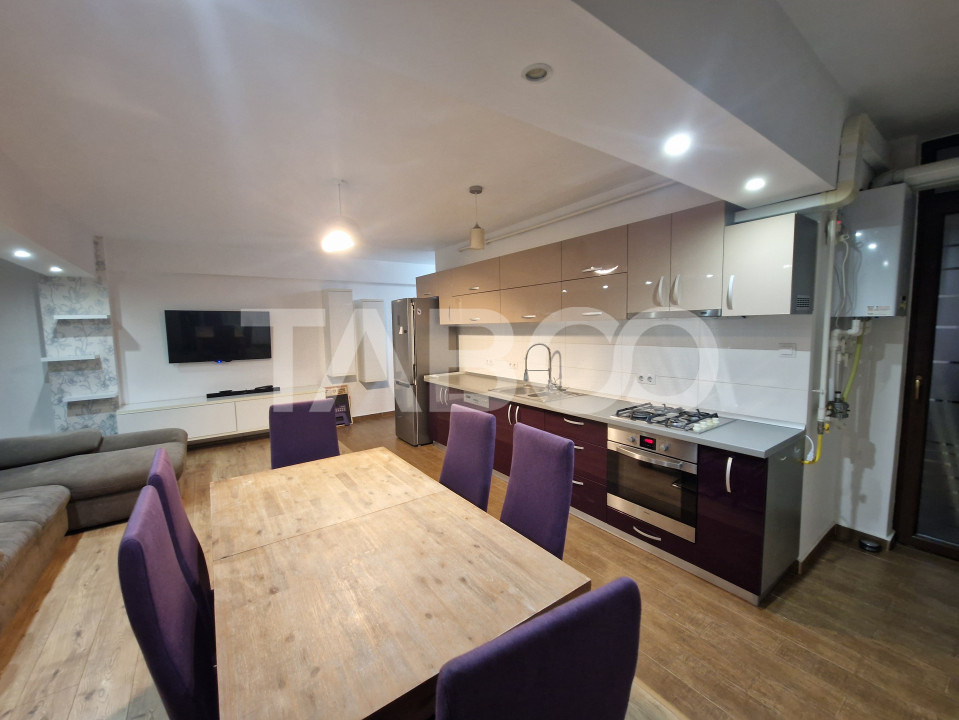 Apartament de inchiriat 3 camere lift mobilat utilat Doamna Stanca