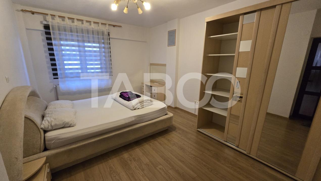 Apartament de inchiriat 3 camere mobilat utilat bloc cu lift Turnisor