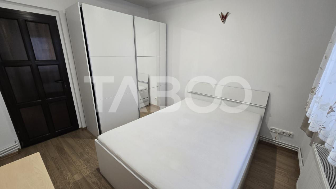 Apartament de inchiriat 3 camere mobilat utilat bloc cu lift Turnisor