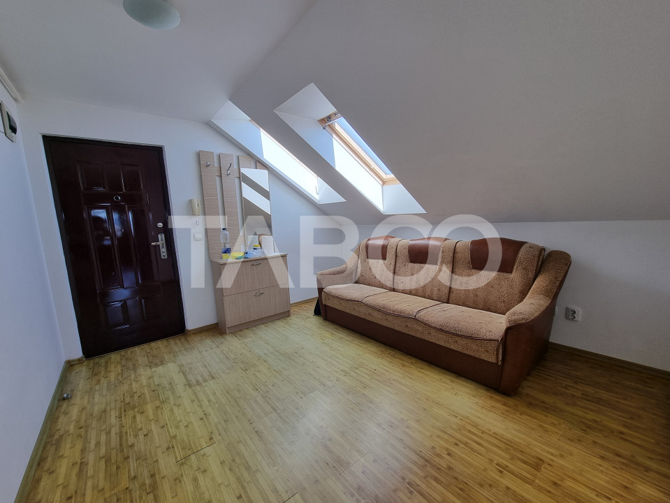 Apartament de inchiriat 3 camere parcare si dressing zona Piata Cluj