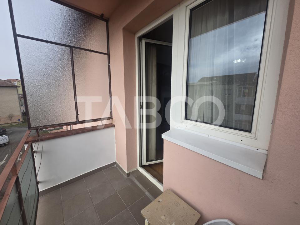 Apartament de inchiriat 60mp 3 camere balcon zona Mihai Viteazul Sibiu