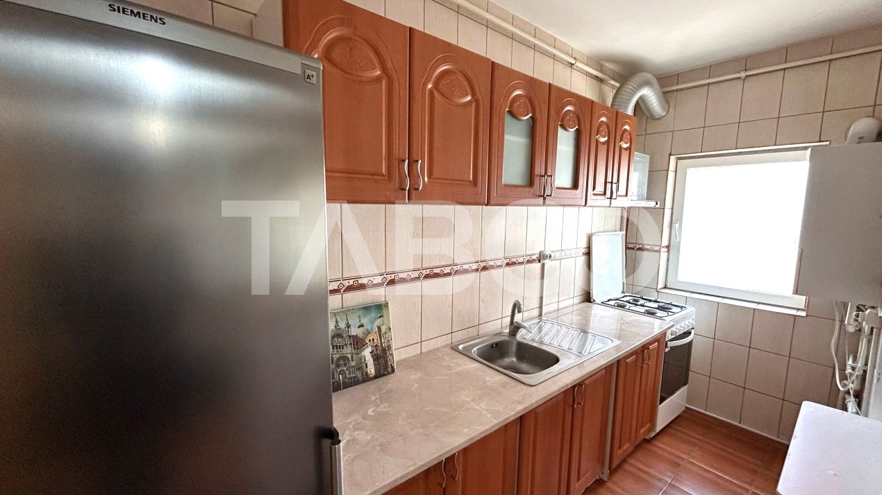 Apartament de inchiriat 96 mpu 4 camere 2 balcoane 2 bai zona Tilisca