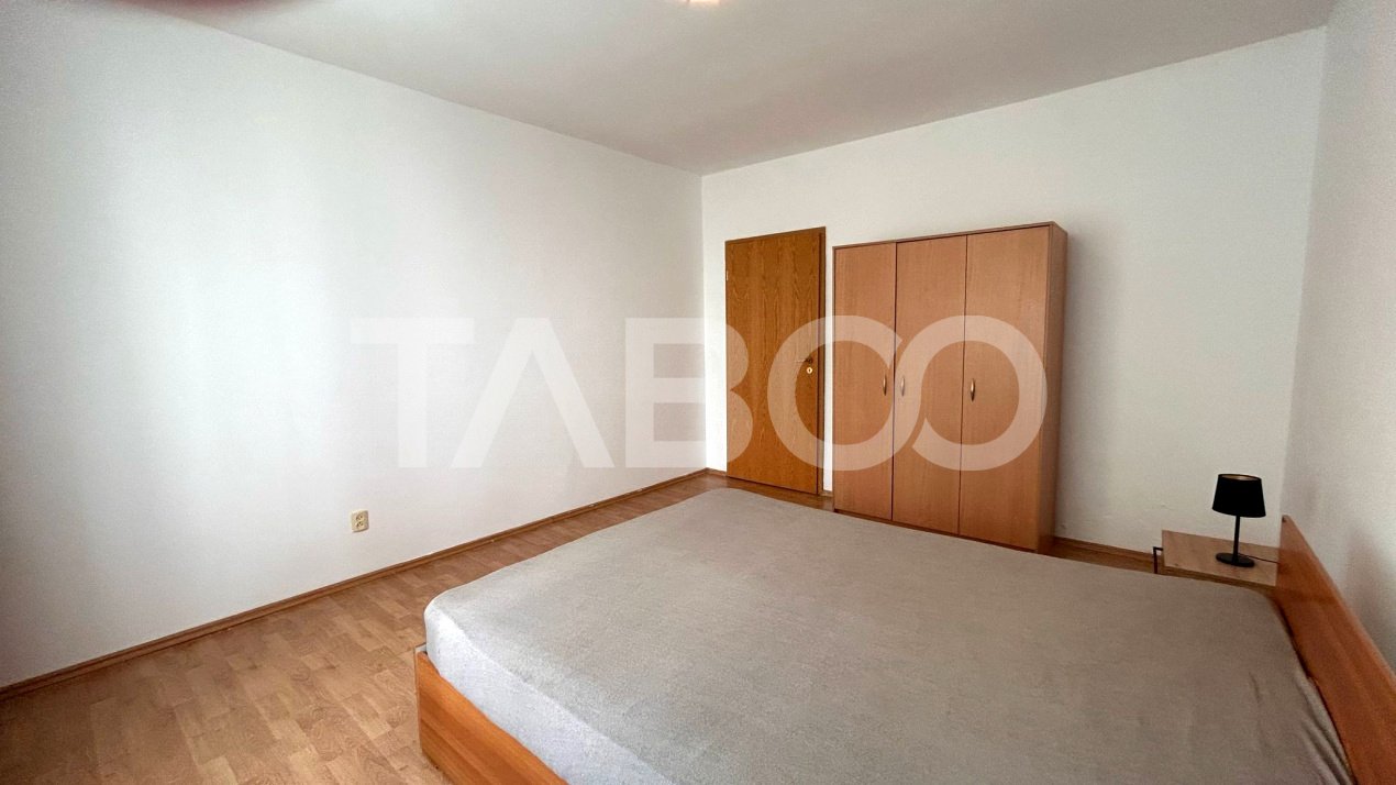 Apartament de inchiriat 96 mpu 4 camere 2 balcoane 2 bai zona Tilisca