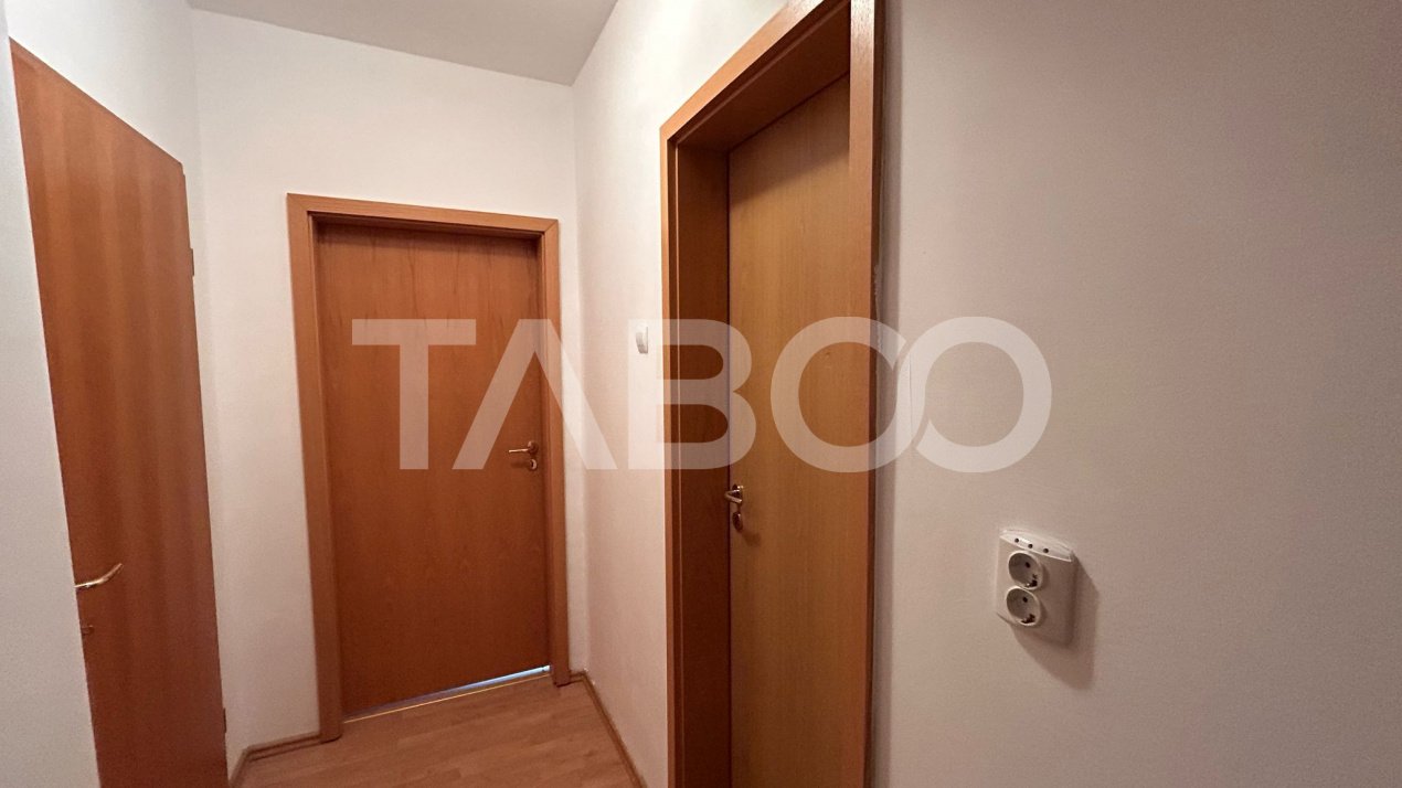 Apartament de inchiriat 96 mpu 4 camere 2 balcoane 2 bai zona Tilisca