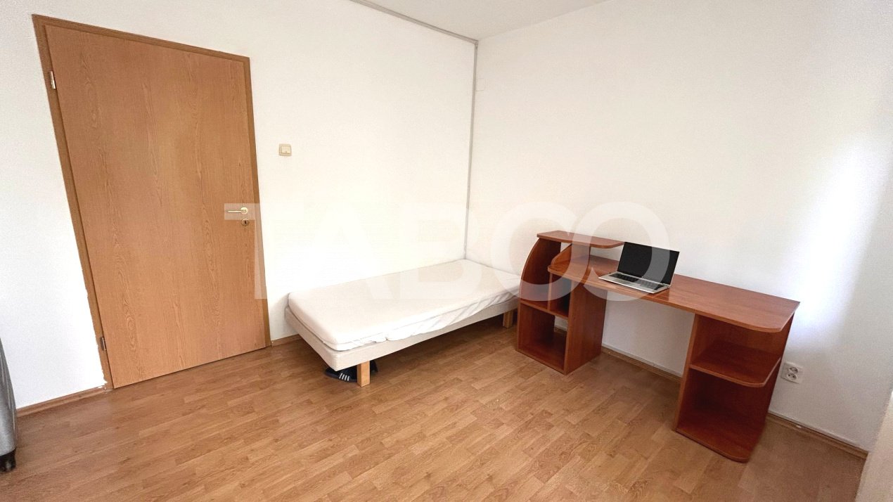 Apartament de inchiriat 96 mpu 4 camere 2 balcoane 2 bai zona Tilisca