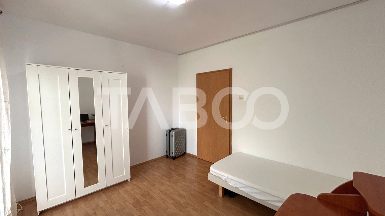 Apartament de inchiriat 96 mpu 4 camere 2 balcoane 2 bai zona Tilisca