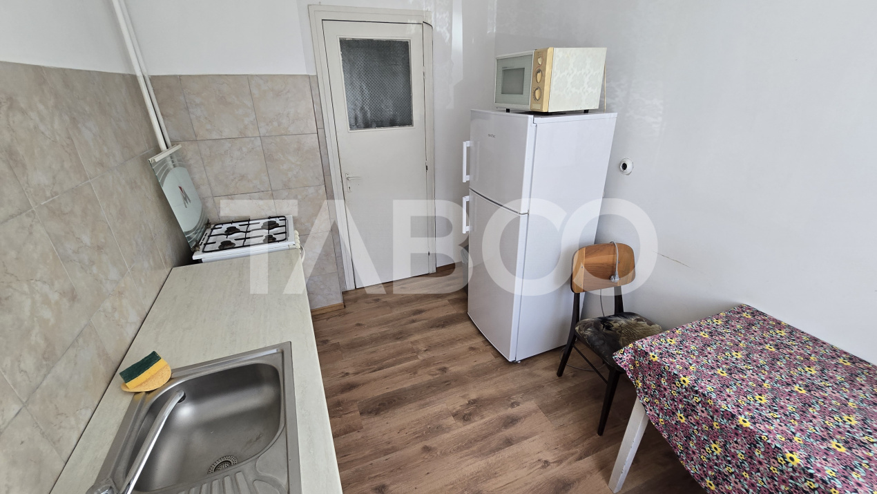 Apartament de inchiriat Central 2 camere mobilat utilat balcon