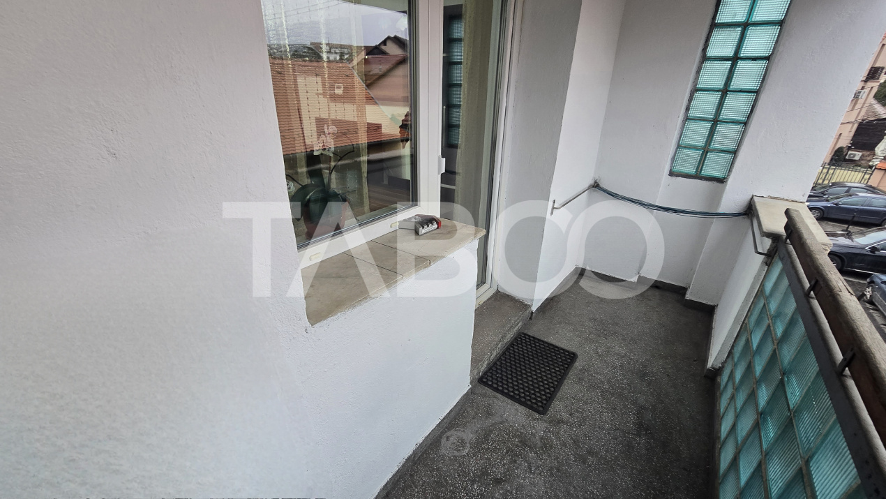 Apartament de inchiriat Central 3 camere balcon 2 bai mobilat utilat