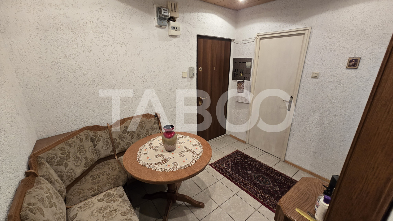 Apartament de inchiriat Central 3 camere balcon mobilat utilat