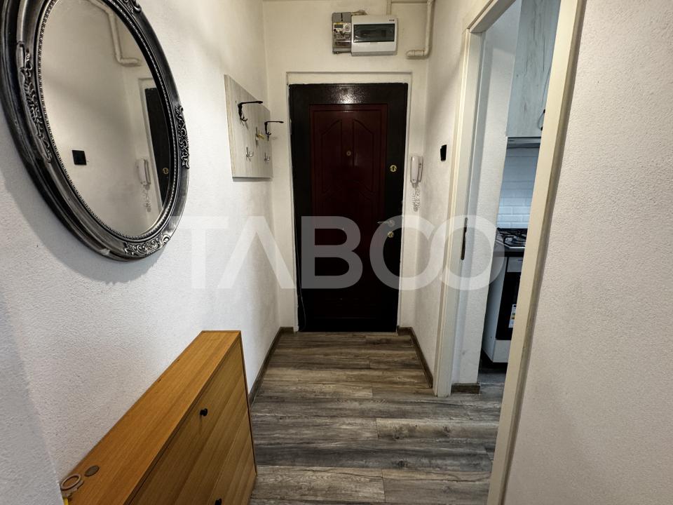 Apartament de inchiriat cu 2 camere balcon etaj 3 Mihai Viteazul Sibiu