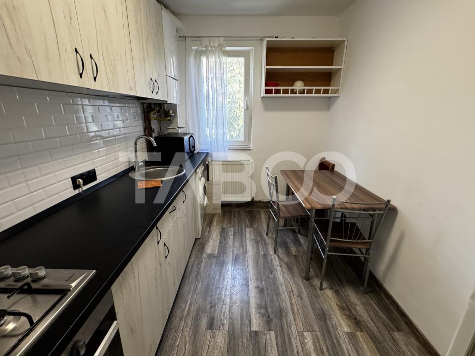 Apartament de inchiriat cu 2 camere balcon etaj 3 Mihai Viteazul Sibiu