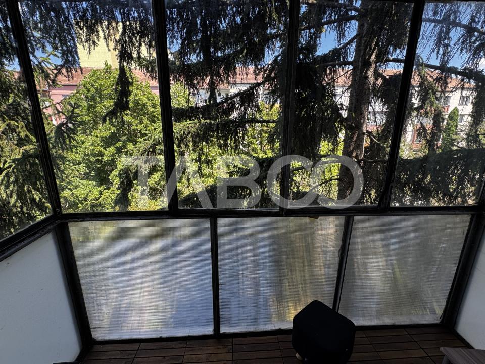 Apartament de inchiriat cu 2 camere balcon etaj 3 Mihai Viteazul Sibiu