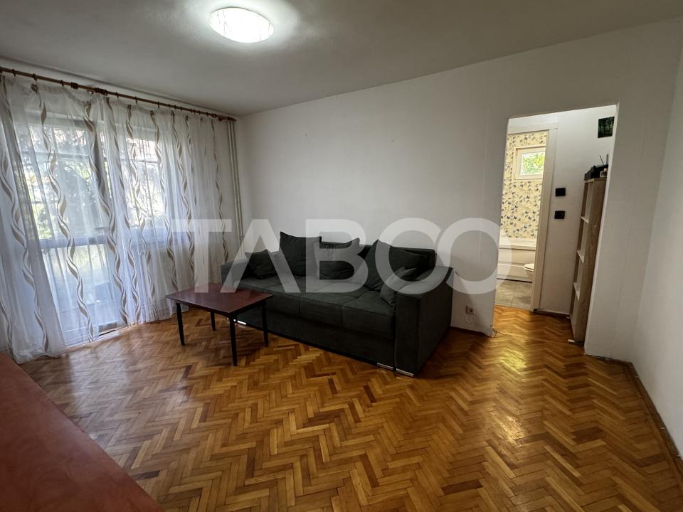 Apartament de inchiriat cu 2 camere balcon etaj 3 Mihai Viteazul Sibiu