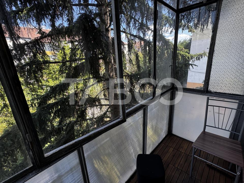 Apartament de inchiriat cu 2 camere balcon etaj 3 Mihai Viteazul Sibiu