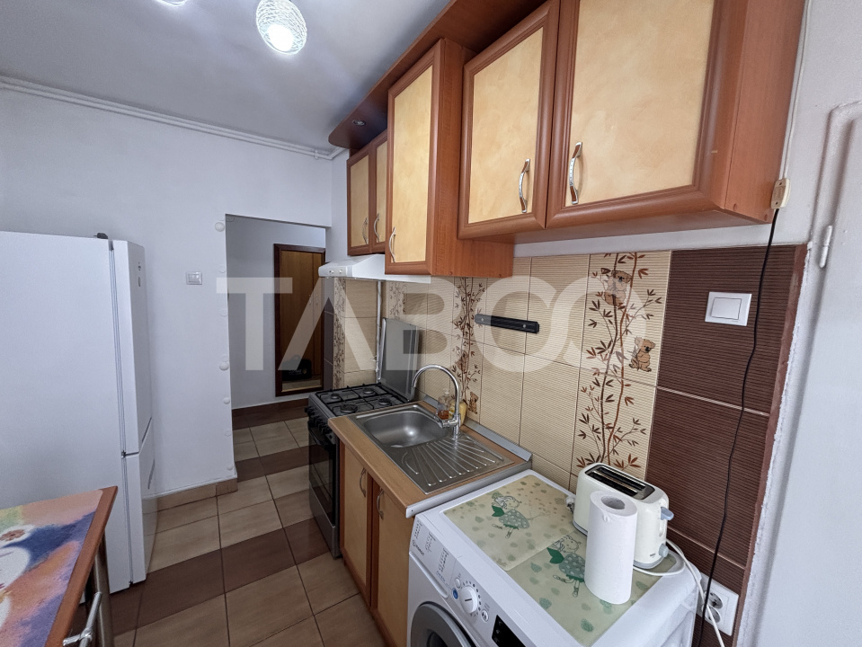Apartament de inchiriat cu 2 camere + balcon zona Terezian Sibiu