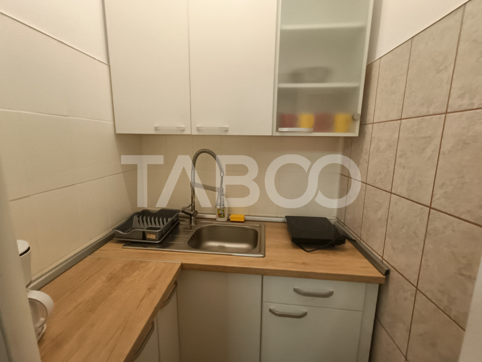 Apartament de inchiriat cu 2 camere central pretabil investitie