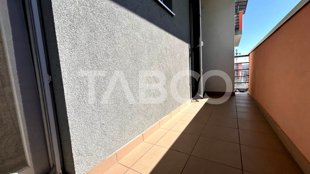 Apartament de inchiriat cu 2 camere loc de parcare balcon si pivnita