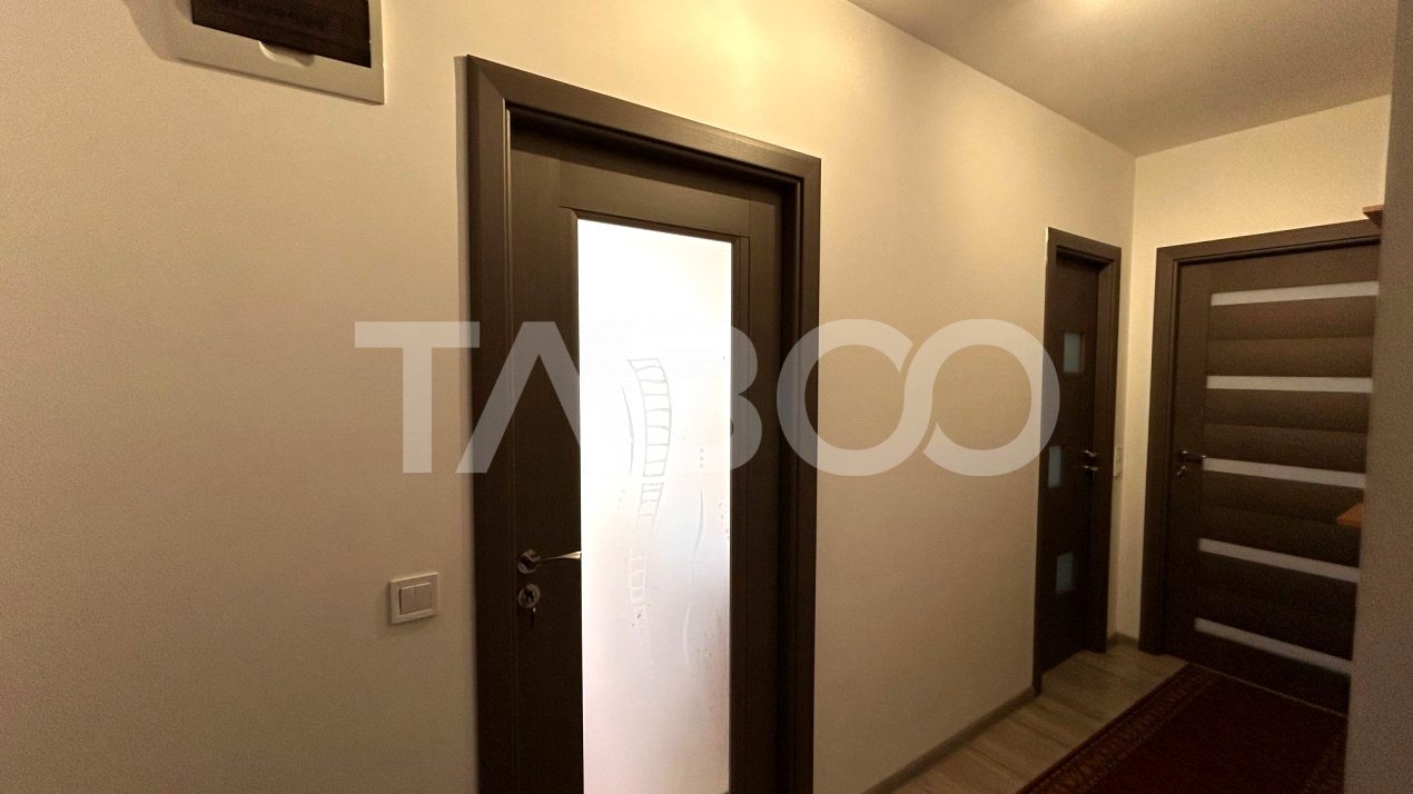 Apartament de inchiriat cu 2 camere loc de parcare balcon si pivnita