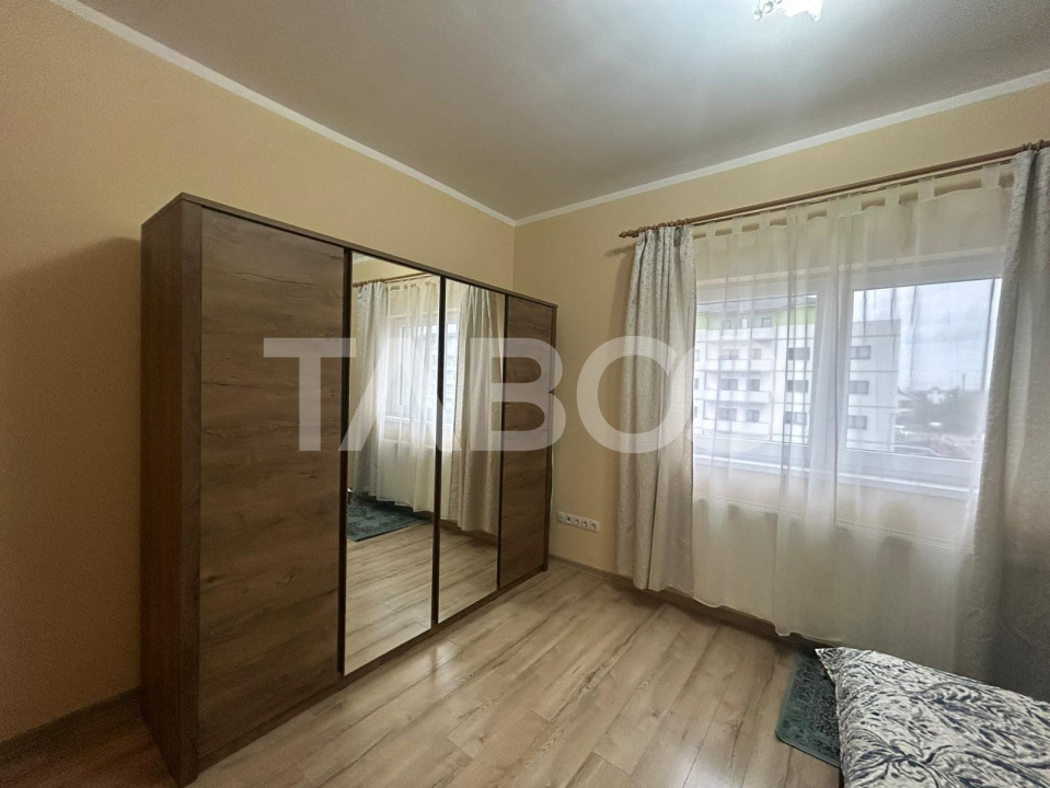 Apartament de inchiriat cu 2 camere parcare privata si balcon