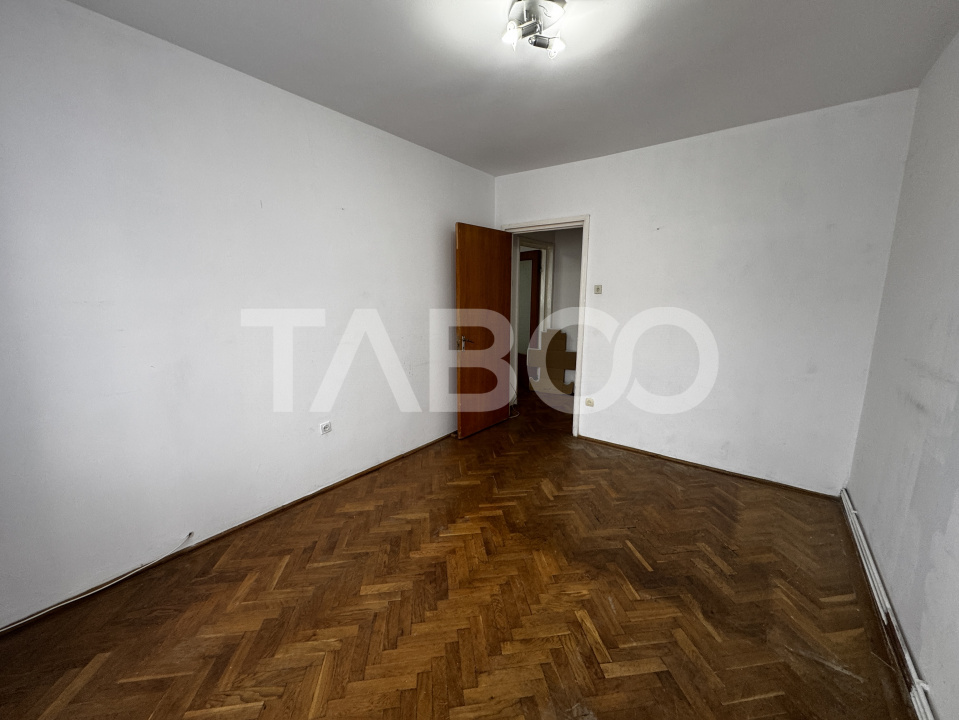 Apartament de inchiriat cu 2 camere si balcon Mihai Viteazul Sibiu