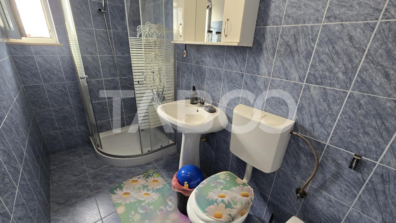 Apartament de inchiriat cu 3 camere 2 bai in zona Terezian Sibiu