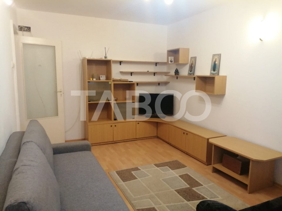 Apartament de inchiriat cu 3 camere mobilat 63mpu Vasile Aaron 