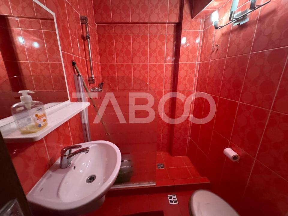 Apartament de inchiriat cu 5 camere 2 bai bloc cu lift Turnisor Sibiu