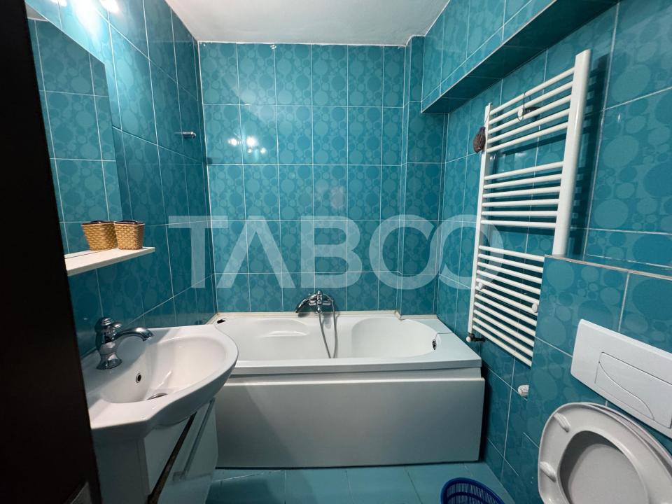 Apartament de inchiriat cu 5 camere 2 bai bloc cu lift Turnisor Sibiu