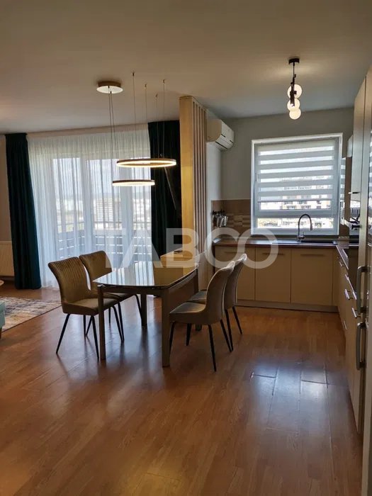 Apartament de inchiriat decomandat 2 camere balcon Avantgarden